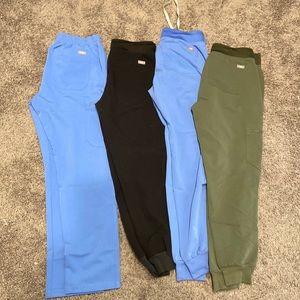 FIGS scrub bottoms. Like brand new!!